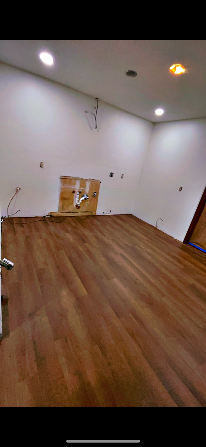 Kitchen after vinyl